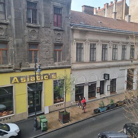 Connection Guesthouse Budapest Exterior photo