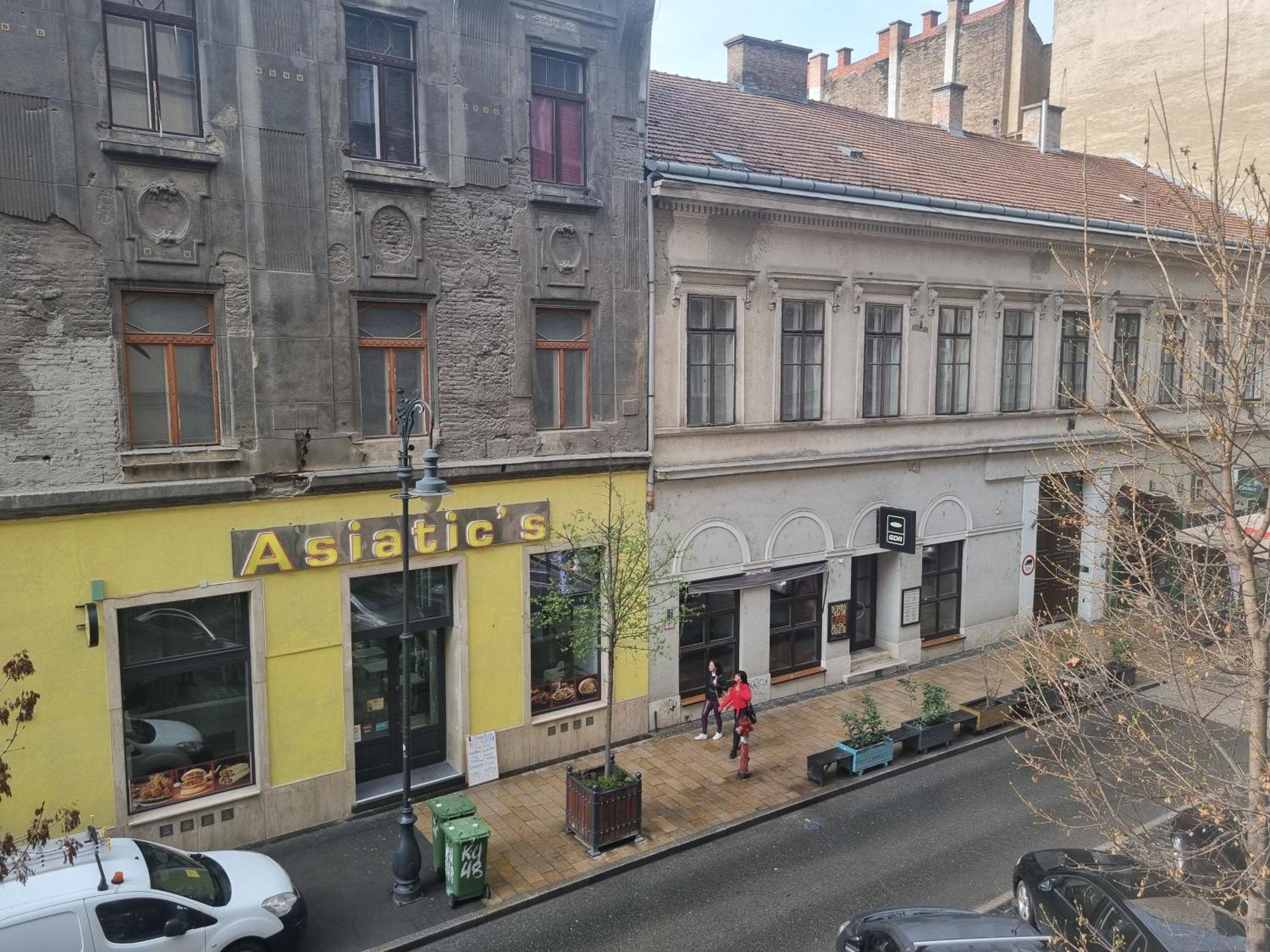 Connection Guesthouse Budapest Exterior photo