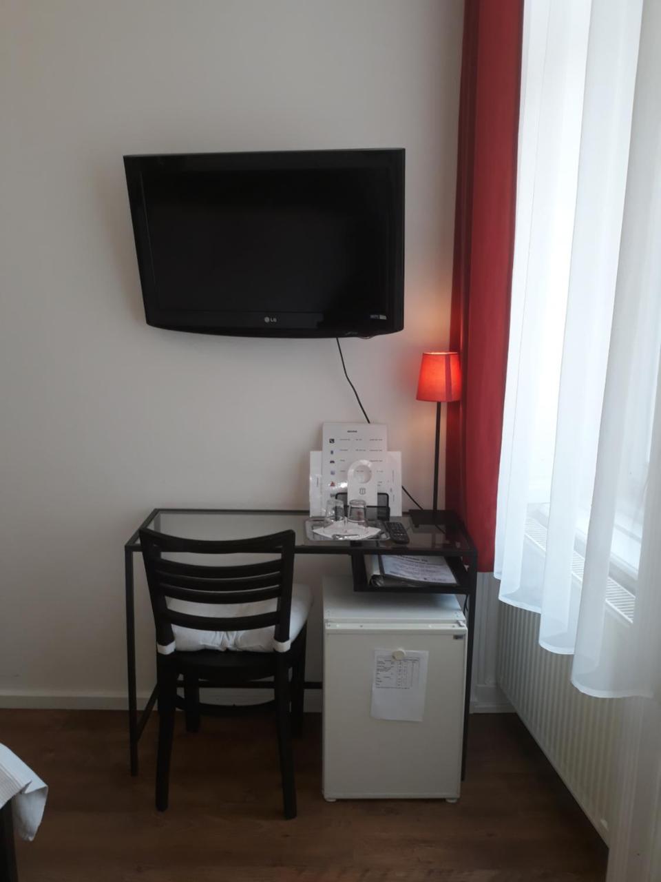 Connection Guesthouse Budapest Exterior photo