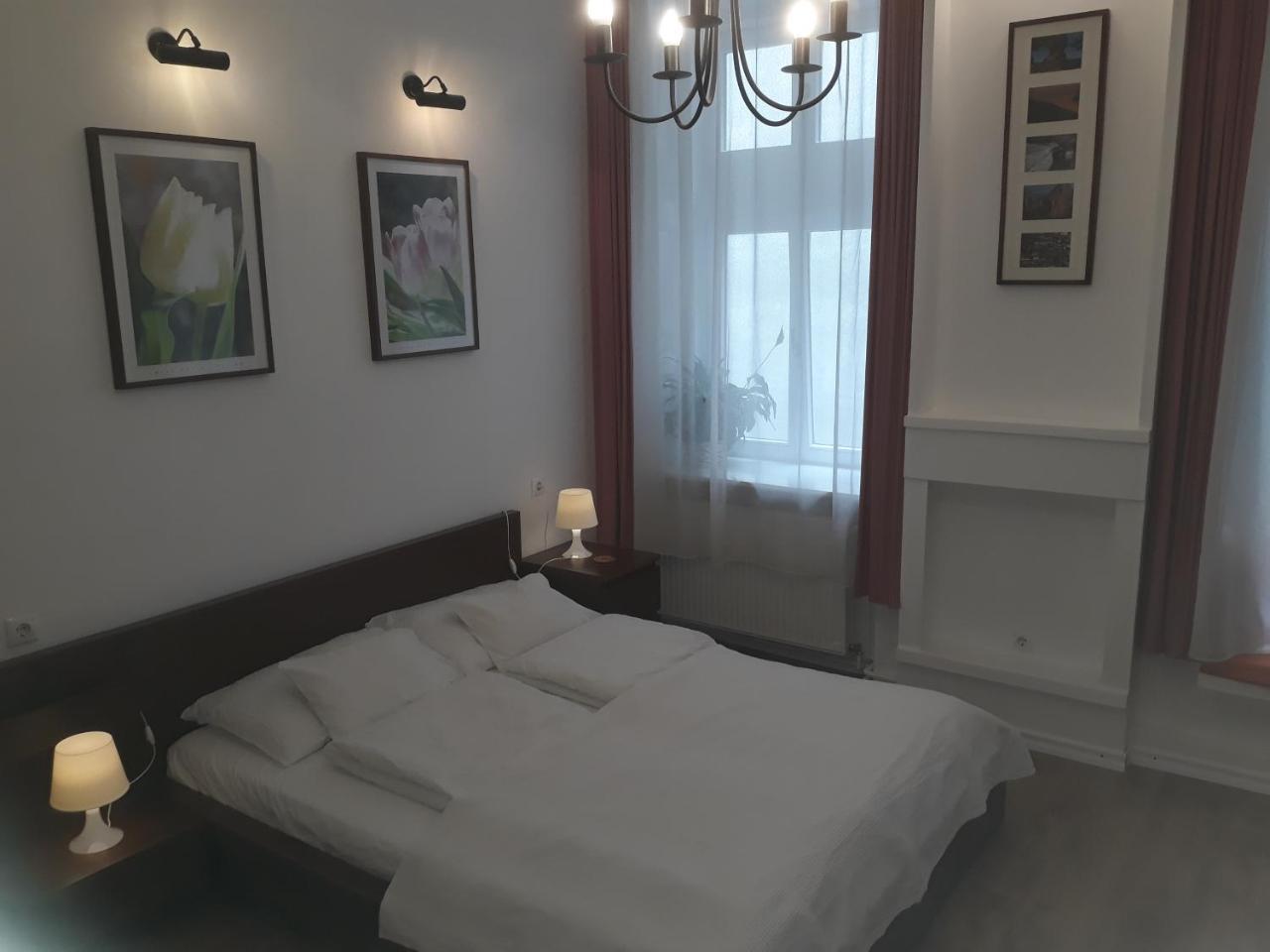 Connection Guesthouse Budapest Exterior photo