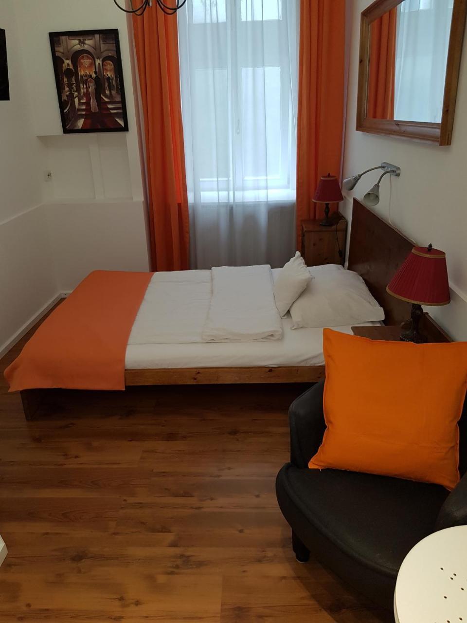 Connection Guesthouse Budapest Exterior photo